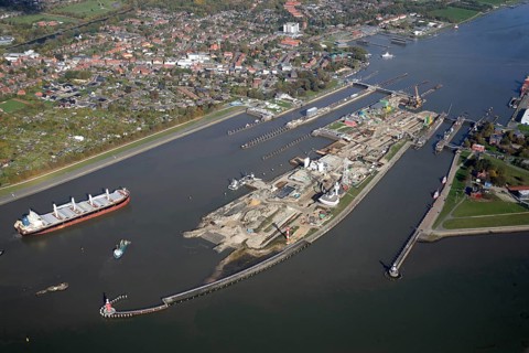 Cargo ships at Brunsbuttel Lock
