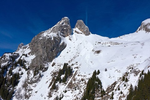 Summit Les Jumelles