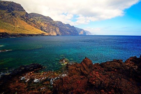 Los Gigantes cliffs