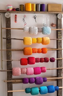 Colorful spools of thread for Posamentenknopfe