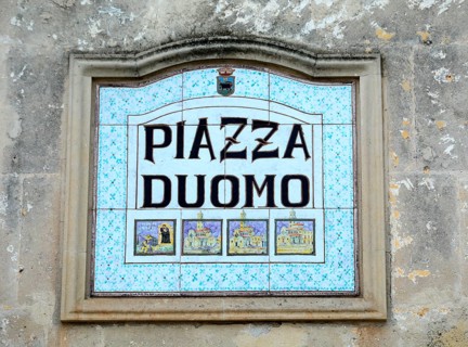 Plaque on a wall in Sassi di Matera