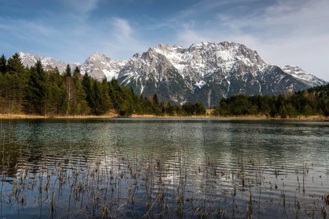 Luttensee lake and Western Karwendelspitze