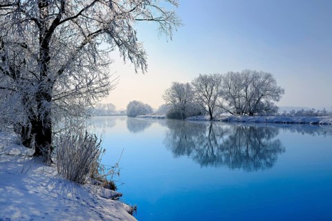 River landscape in winter at the river Saale