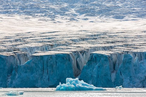 Icebergs in front of glacier fall