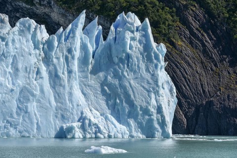 Glacier tongue
