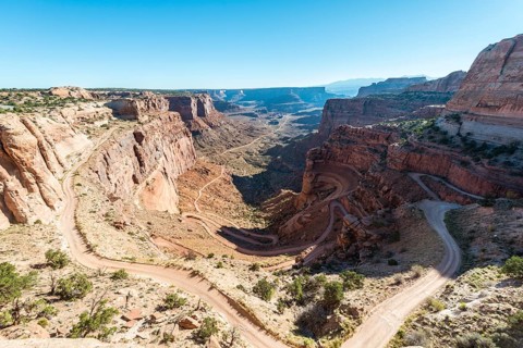 Serpentine road