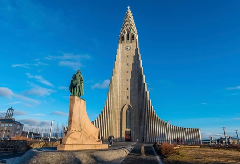 Hallgrimskirkja or church of Hallgrimur and monument to Leif Eriksson