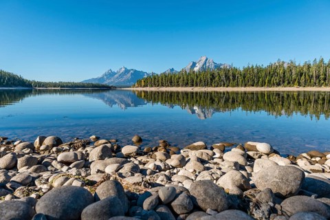 Mountains reflected in the lake