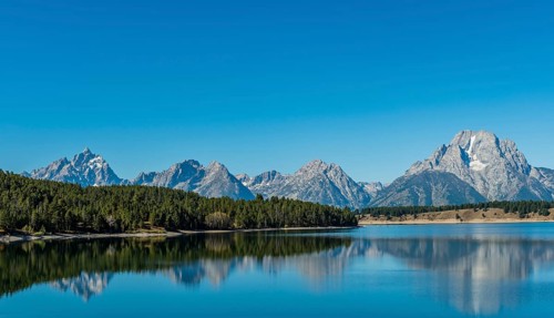 Mountains reflected in the lake