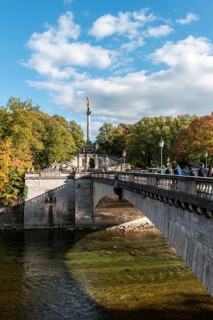 Maximiliansanlagen with Angel of Peace and Luitpold bridge