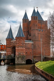 Amsterdamse Poort city gate