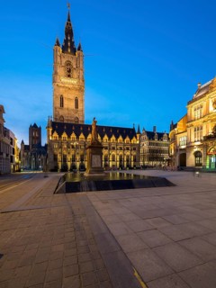 Belfry with cloth hall at Sint-Baafsplein