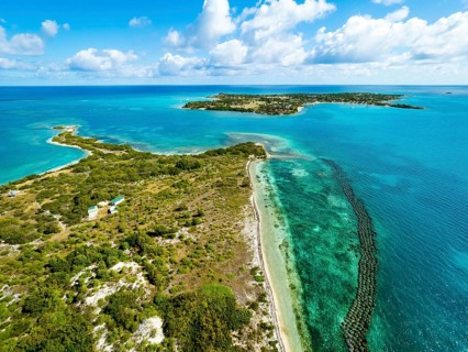 Maiden Island with fish traps