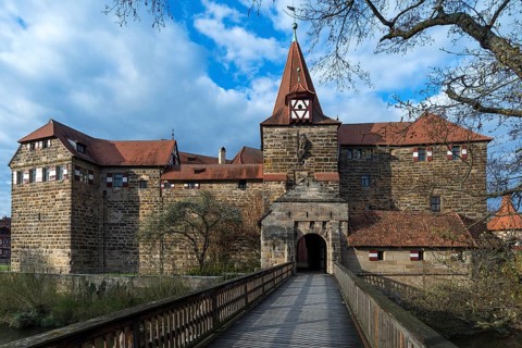 Lauf Castle with bridge to the entrance gate