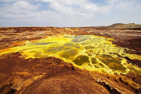 Geothermal area with sulphur deposits and acidic salt lakes