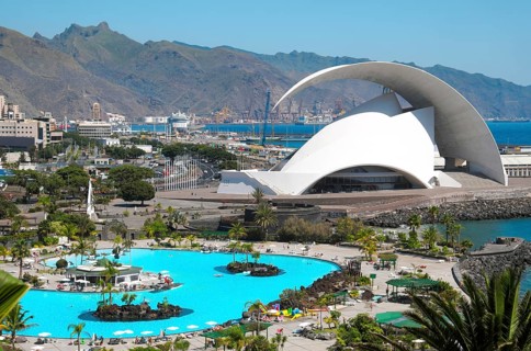 Overview of Parque Maritimo outdoor pool in Cesar Manrique and Auditorio de Tenerife concert hall