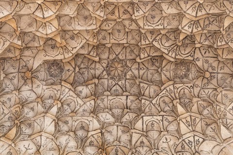 Ceiling with plaster decorations