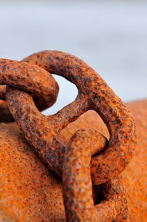 Rusty chain links