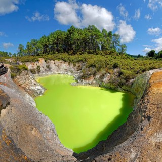 Devil's Bath thermal lake