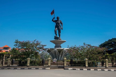 Nicolau Lobato Monument
