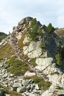 Hiking trail to the Grosser Nock mountain