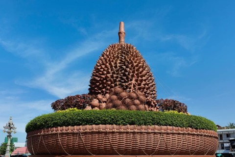 Durian monument