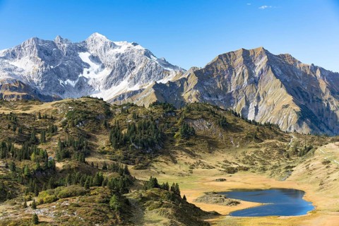Kalbelesee and Braunarlspitze on Hochtannbergpass