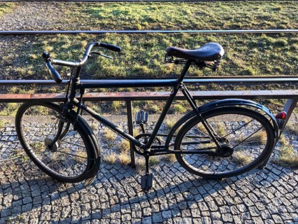 Old parked bicycle