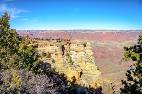 View to Mather Point with visitors