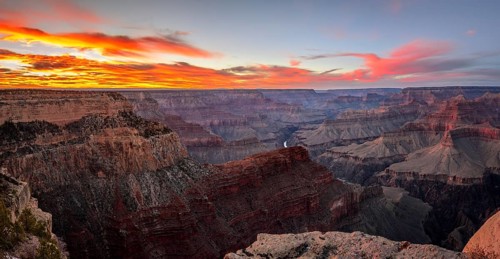 Gorge of the Grand Canyon at sunset