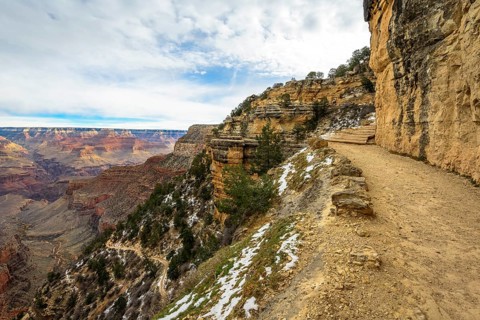 Hiking trail down into the Grand Canyon