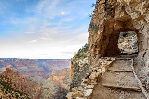Tunnel through the rock along the Bright Angel Trail