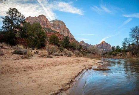 River Virgin River flows through Zion Canyon