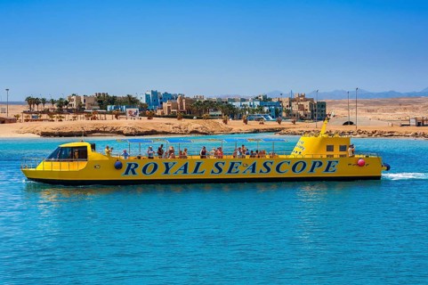 Glass bottom boat