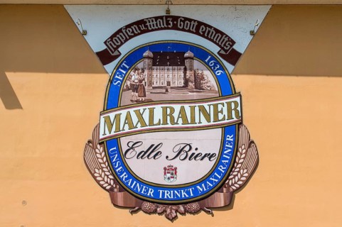 Logo of the castle brewery Maxlrain near Tuntenhausen