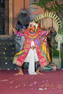Legong dance performed by Bina Remaja troupe