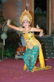 Legong dance performed by Bina Remaja troupe