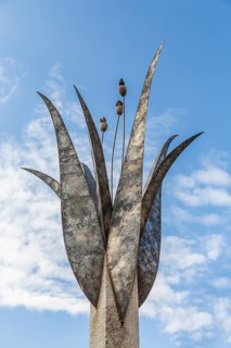 Modern sculpture in the Plaza Vieja