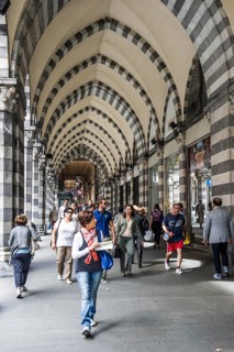 Passers-by in the Galleria Mazzini