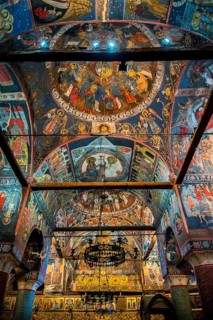 Vault with colourful frescoes