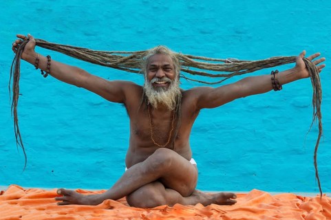 Sadhu showing off his dreadlocks
