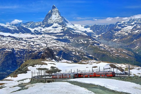Gornergratbahn with Matterhorn 4478m