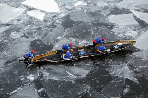 Canoe race challenge over the frozen Saint Lawrence River