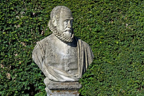 Bust of Carolus Clusius