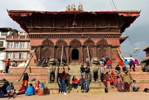 Locals in front of the Shiva Parvati Mandir Temple