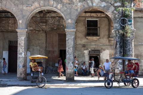 Typical street scene in Old Havana