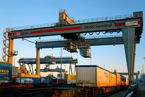 Container transhipment