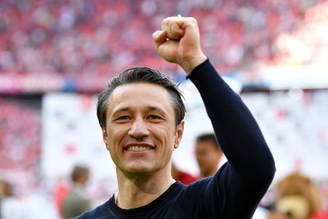 Coach Coach Niko Kovac FC Bayern Munich FCB cheers