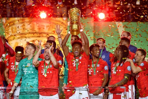 David Alaba FC Bayern Munich with cup