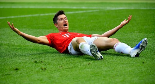 Goal celebration Robert Lewandowski FC Bayern Munich